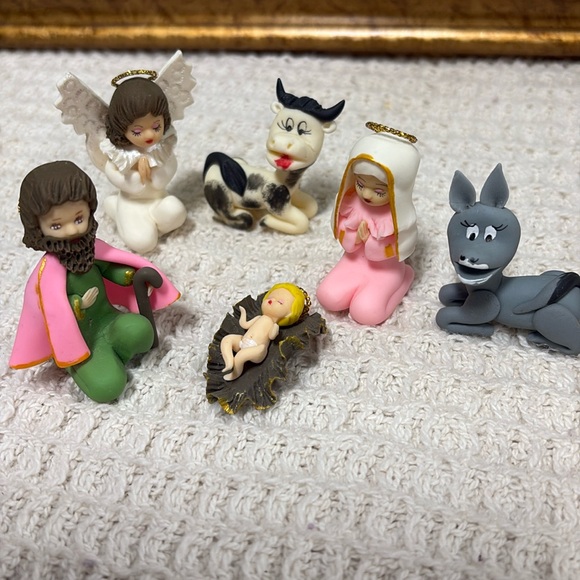 Vintage Handcrafted Polymer Clay Nativity set - Picture 1 of 3